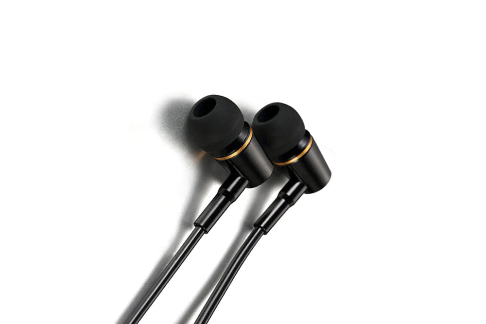 High audio quality EMF radiation-free earbuds